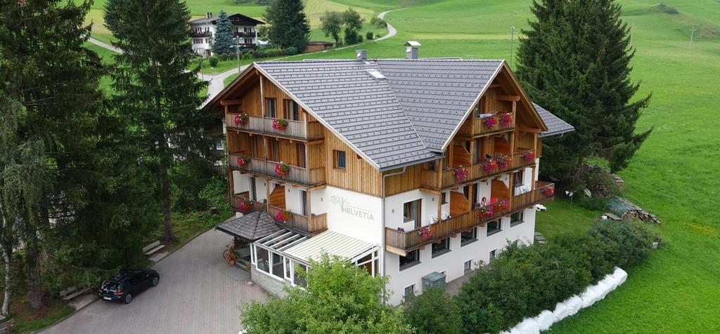 Appartments Helvetia ヴィッラバッサ エクステリア 写真
