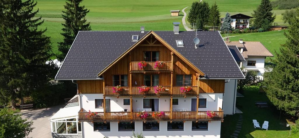 Appartments Helvetia ヴィッラバッサ エクステリア 写真