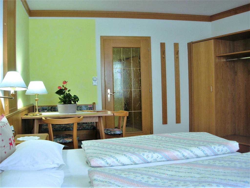 Appartments Helvetia ヴィッラバッサ エクステリア 写真