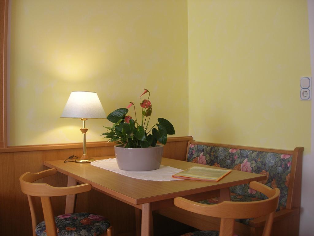Appartments Helvetia ヴィッラバッサ エクステリア 写真