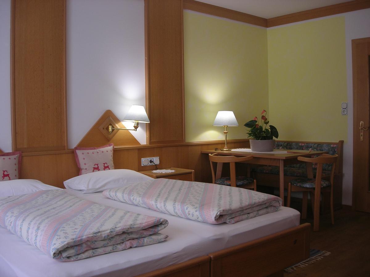 Appartments Helvetia ヴィッラバッサ エクステリア 写真